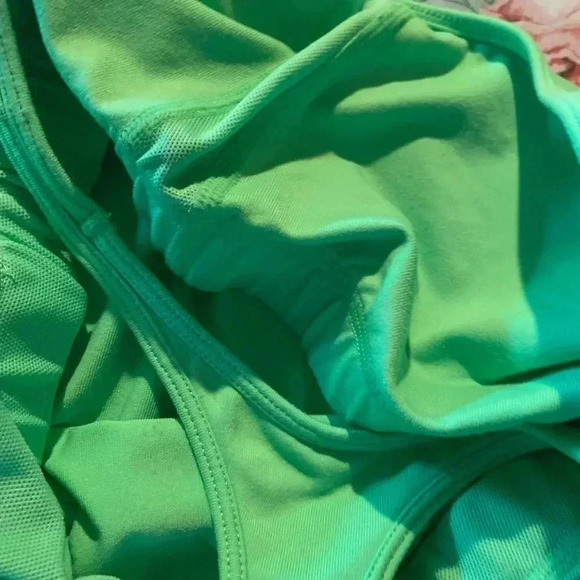 Calvin Klein Green Workout Tank Top Size Medium - Picture 3 of 5